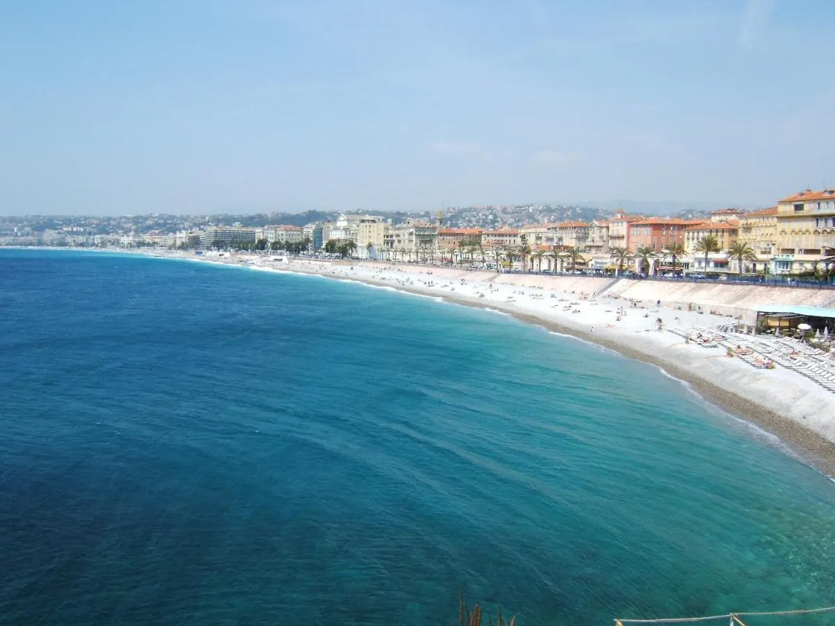 B&B Le France Nice Centre France